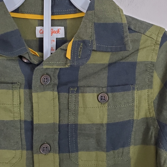 Boy's Cat & Jack Plaid Button Up Shirt - Picture 2 of 6